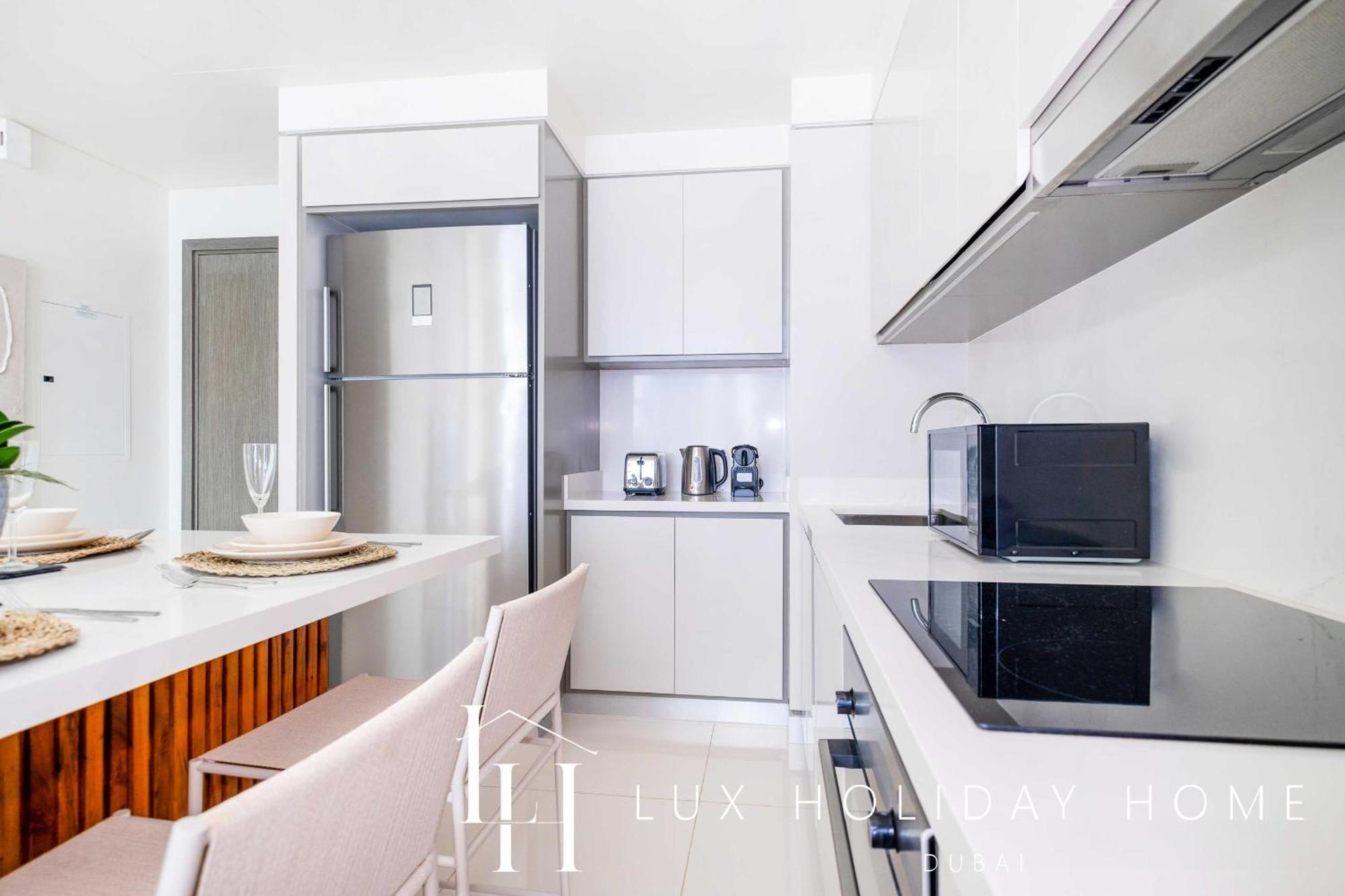 Lux The Luxury Sunrise Beachfront 1 Apartment Dubai