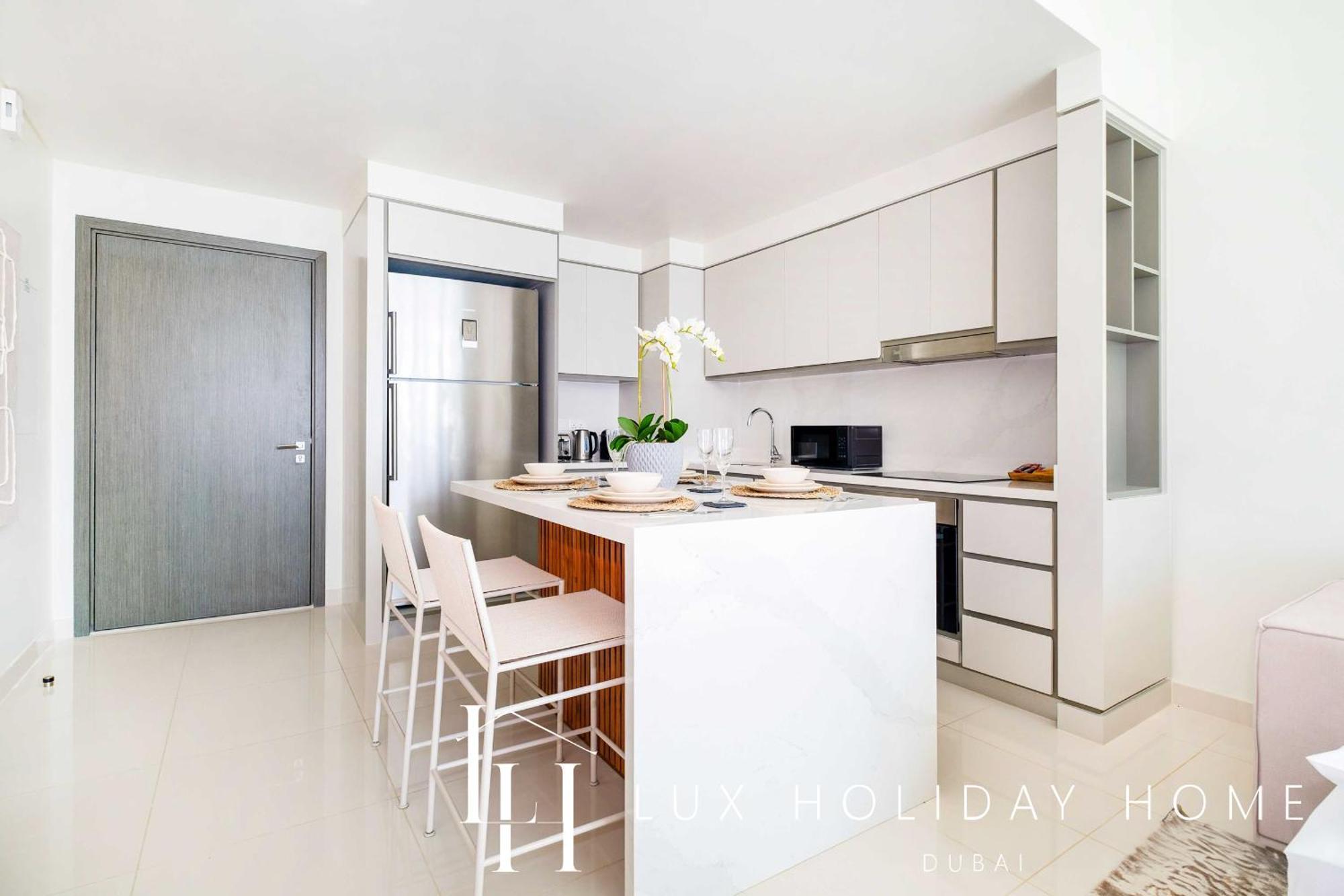 Apartment Lux The Luxury Sunrise Beachfront 1