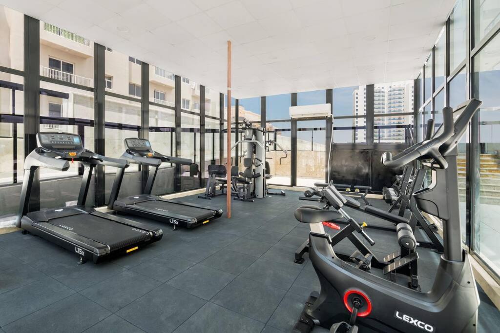 Super Elegant 1bhk - Bnh Tower Apartamento