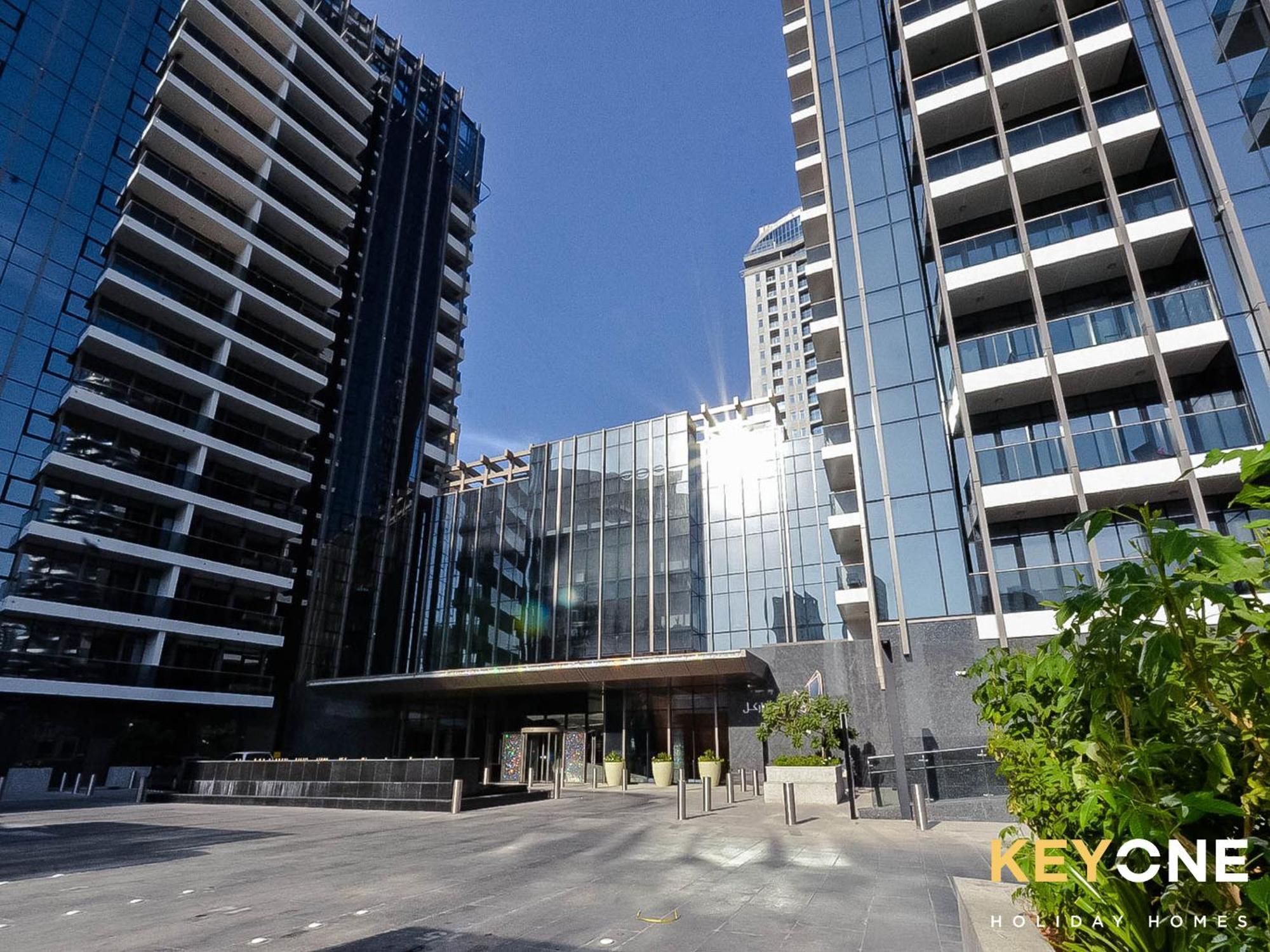 Sophisticated One Bedroom With Full Marina View Lejlighed