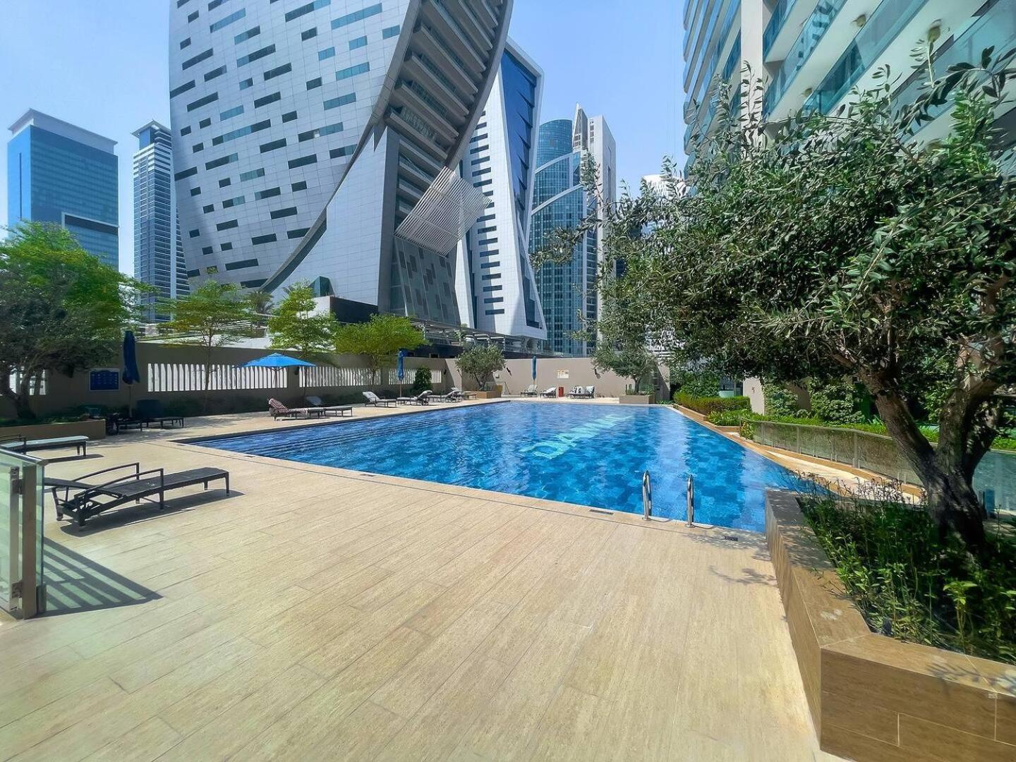 Stylish 1br Business Bay - Near Metro - Balcony With Views * Dubaï