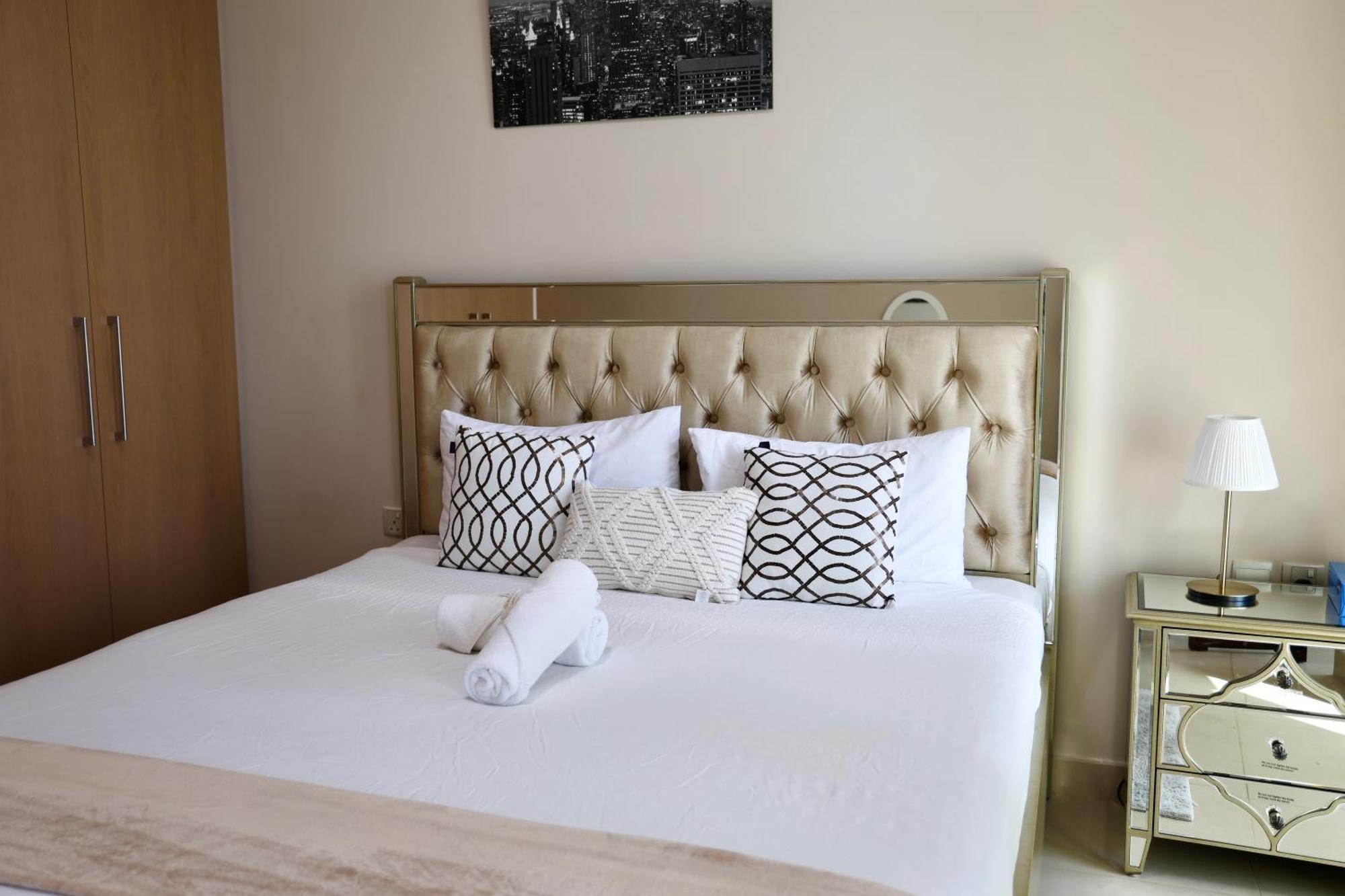 Appartement Nivis Find-burj Vista-direct Access To Mall