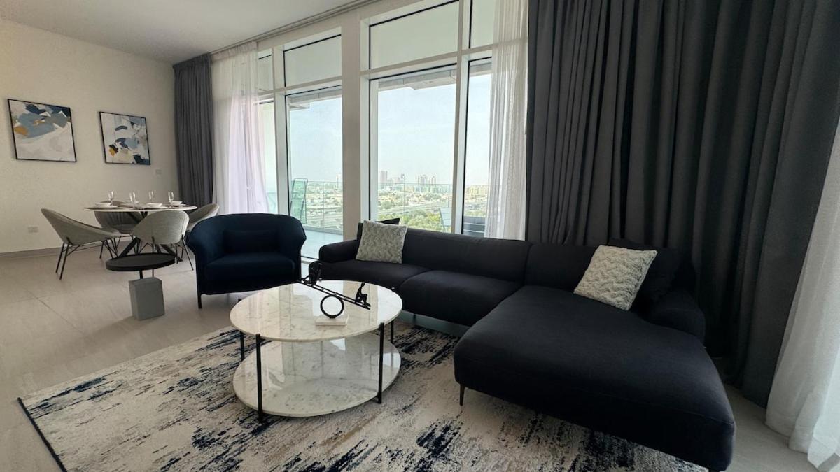 Ashri Luxe Spacious Near Metro, Frame Apartamento