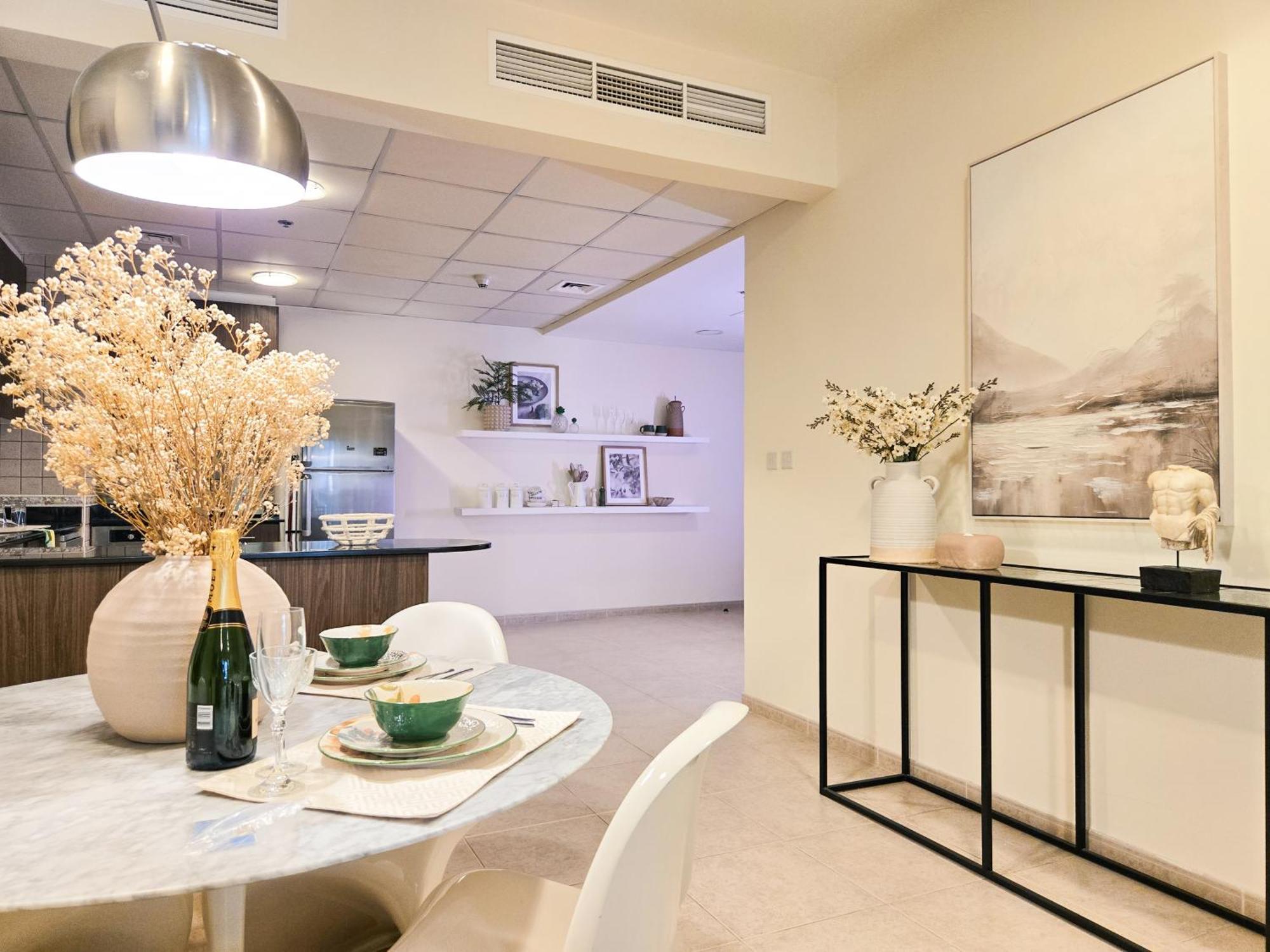 Apartamento Fabulous 1br In Marina Near With Sea Views *