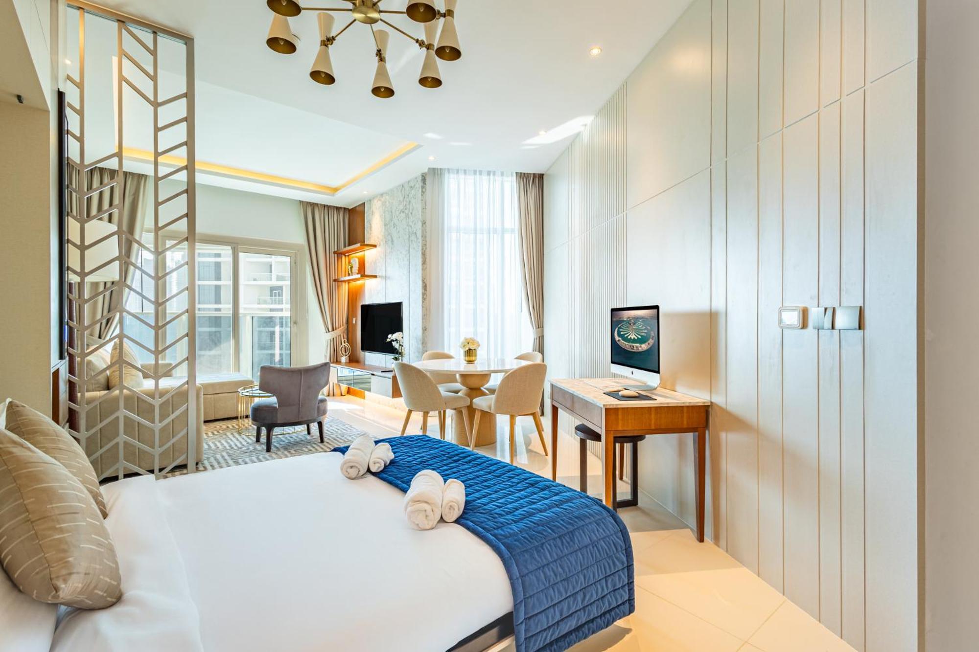 Deluxe One-bedroom In Business Bay With Burj Khalifa And Canal View *