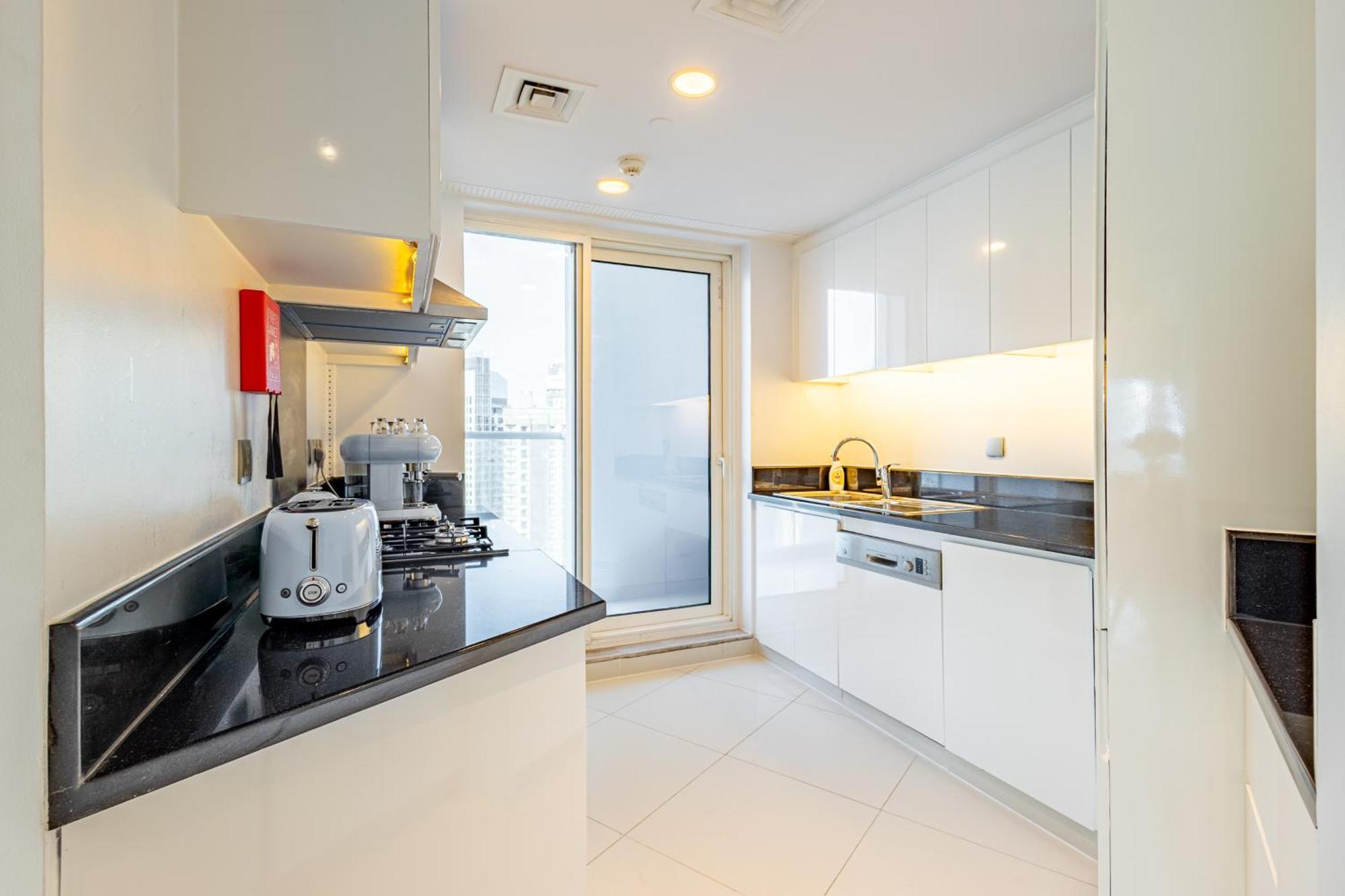 Apartamento Deluxe One-bedroom In Business Bay With Burj Khalifa And Canal View