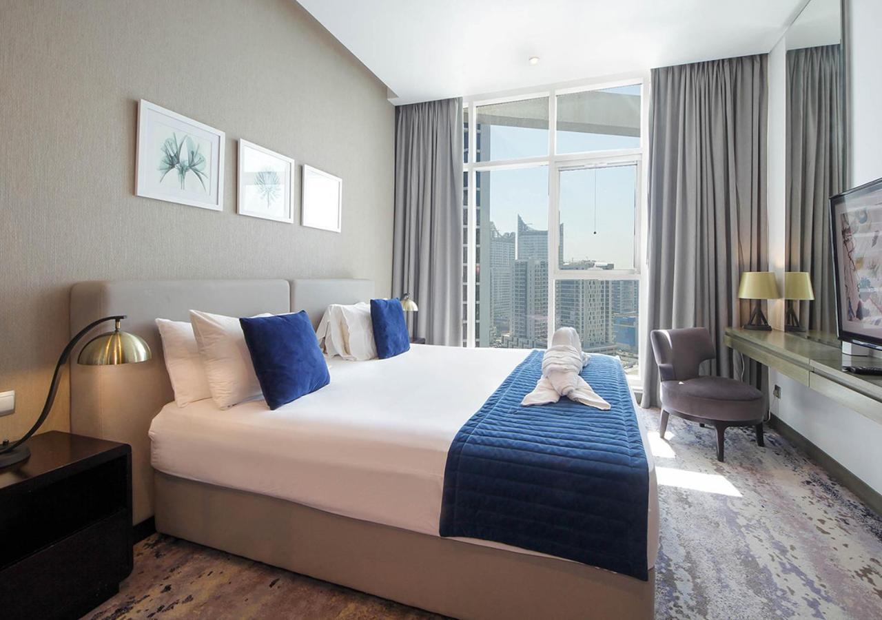 Apartemen Stylish In With Pool & Gym