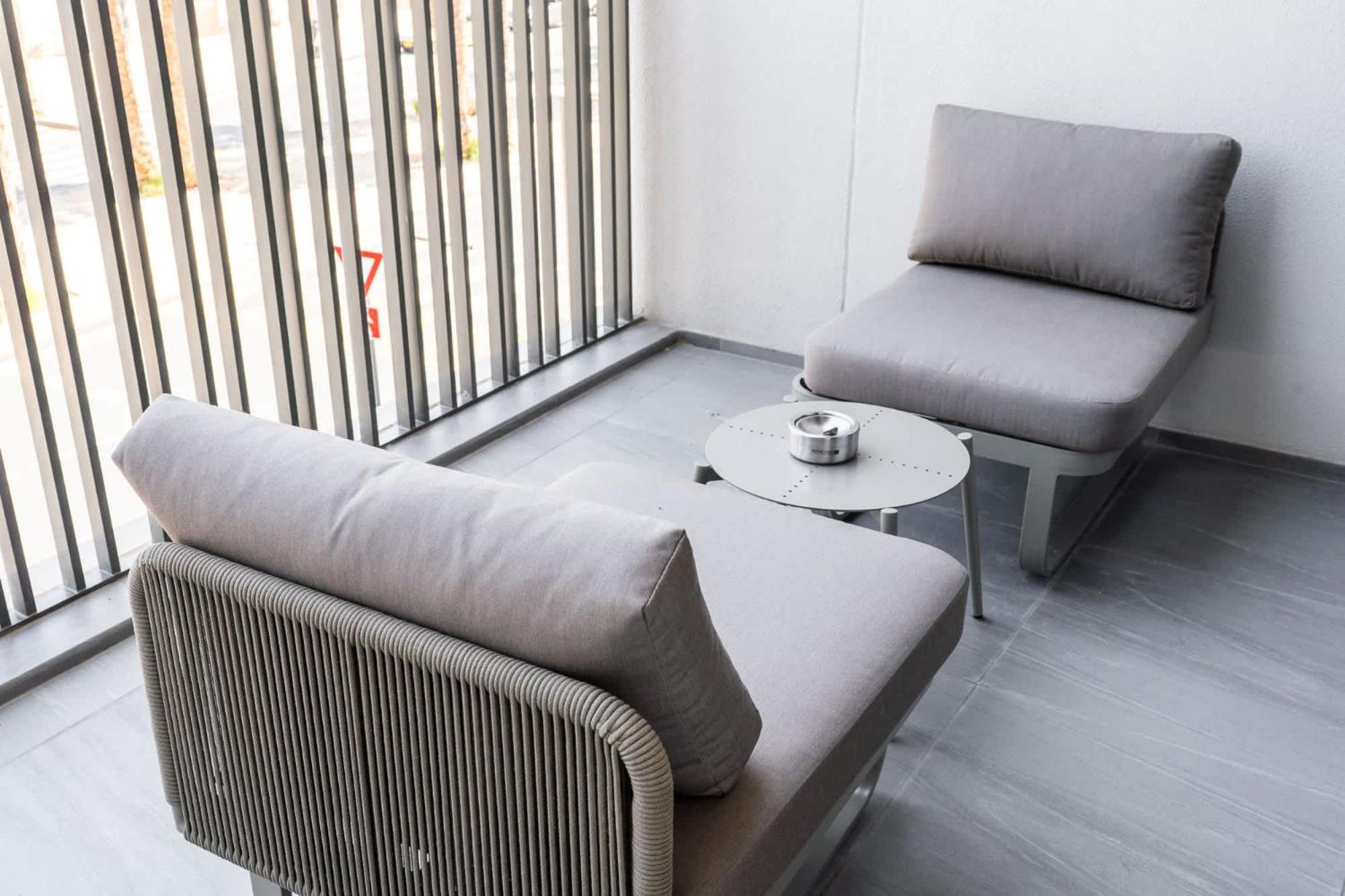 Modern And Stunning In Mag 910 Mbr *