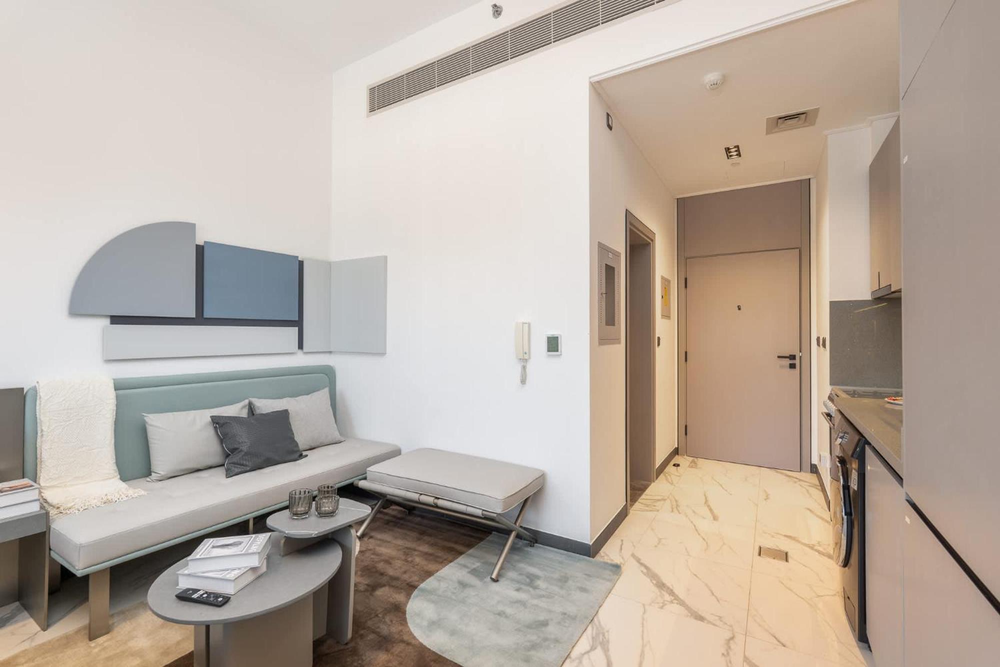 Modern And Stunning In Mag 910 Mbr Appartement Dubaï