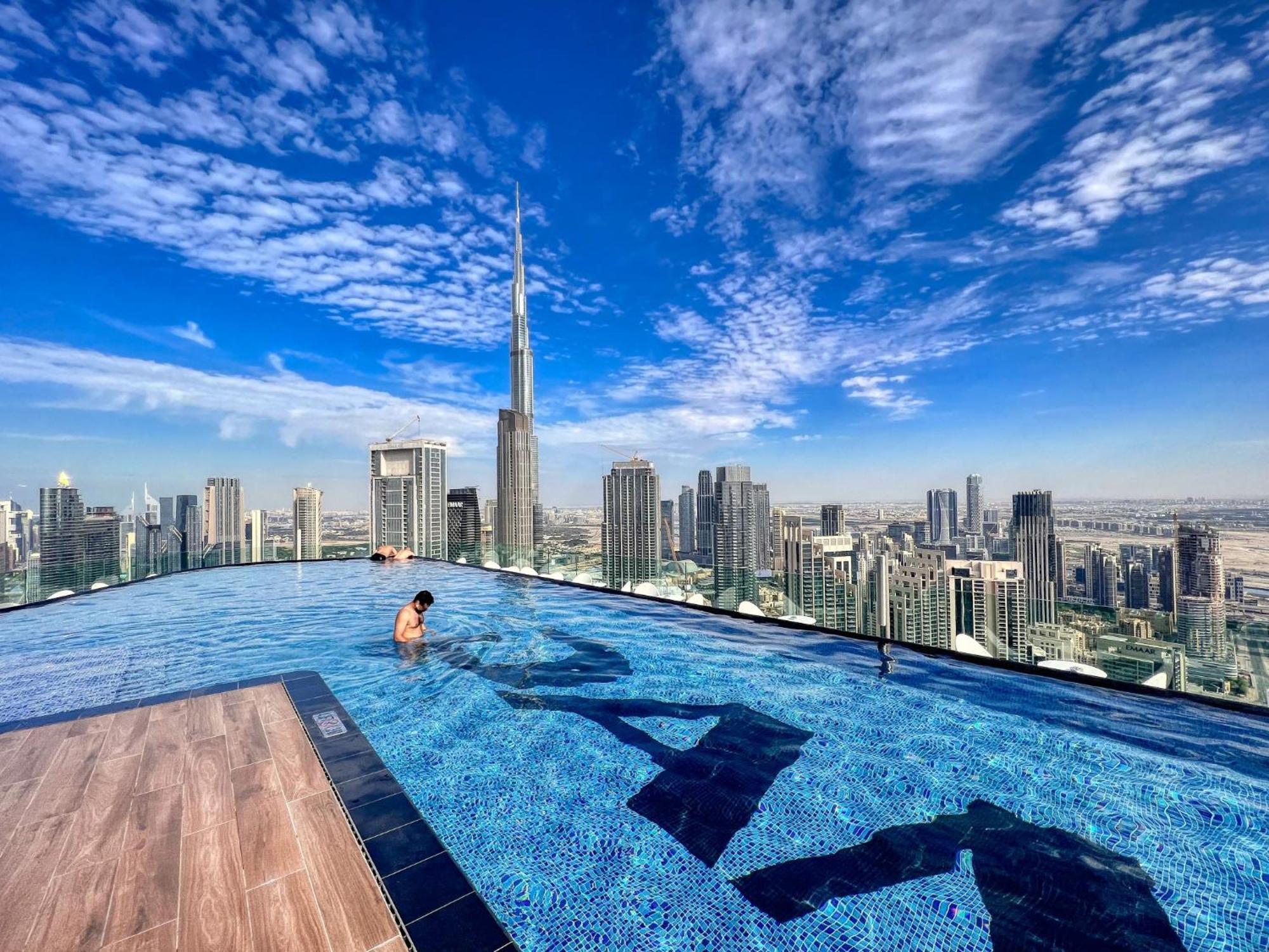 Apartemen Infinity Pool & Burj Khalifa View L Luxe Paramount