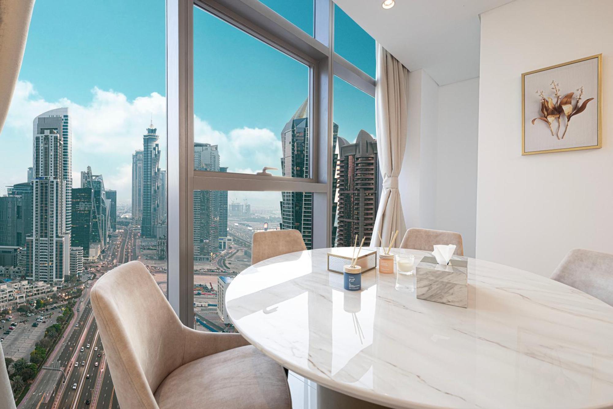 Apartemen Infinity Pool & Burj Khalifa View L Luxe Paramount Dubai