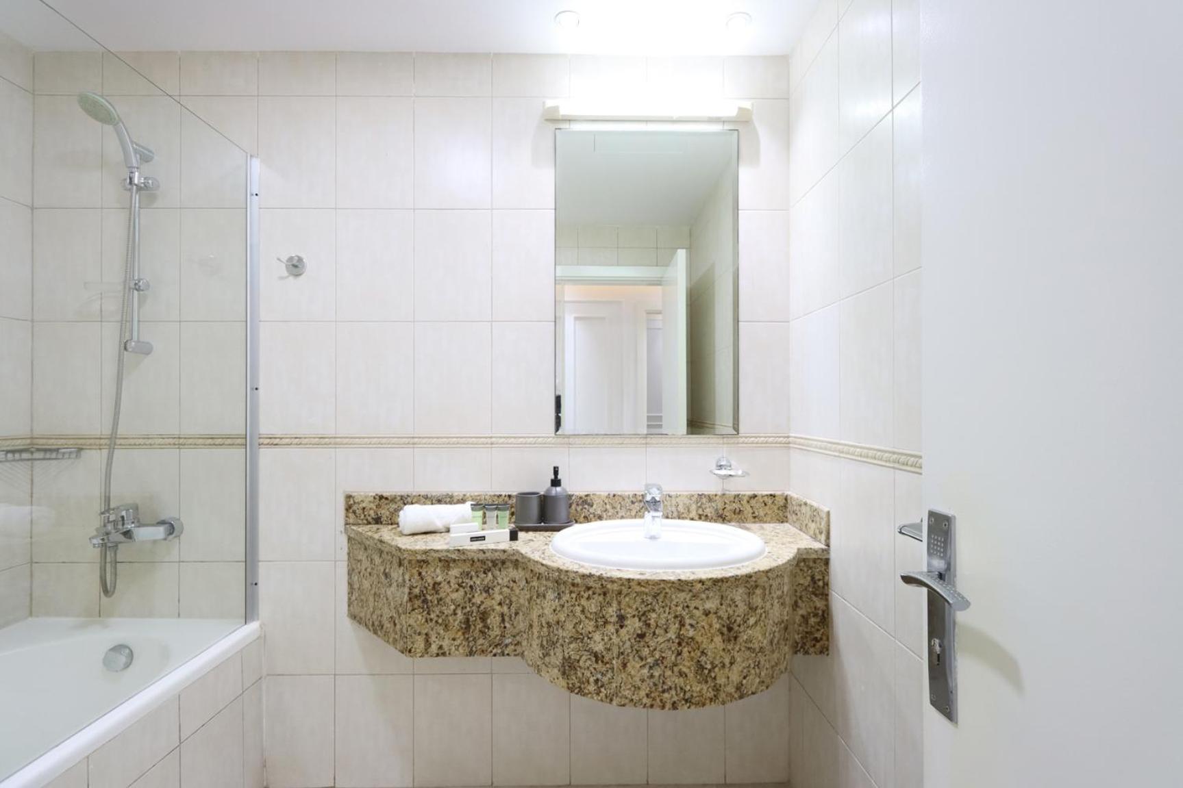 Livbnb - 3bhk With Sea And Palm Views * Dubai
