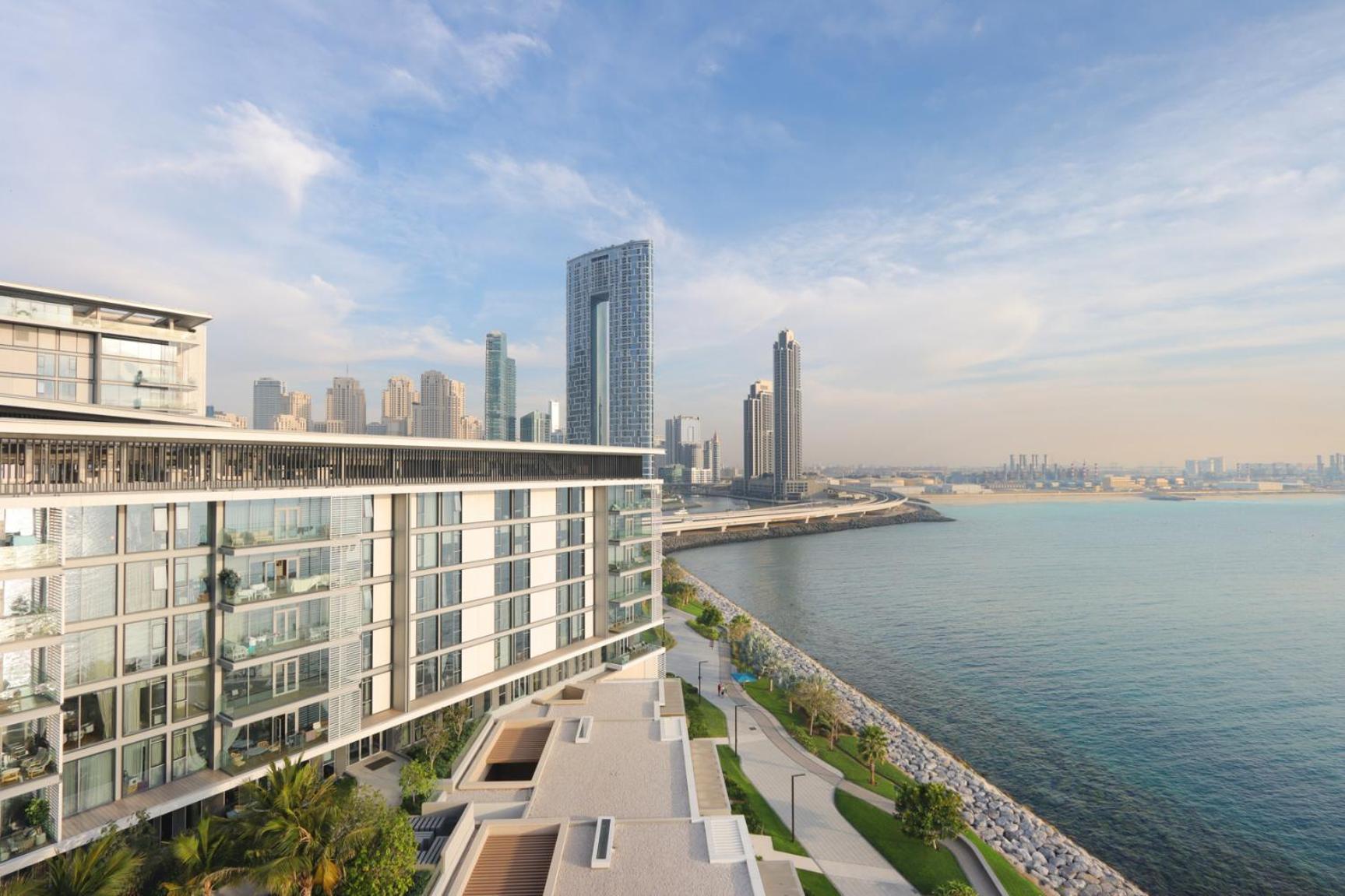 Livbnb-upgraded 2br Maid's With Sea View Apartment Dubai