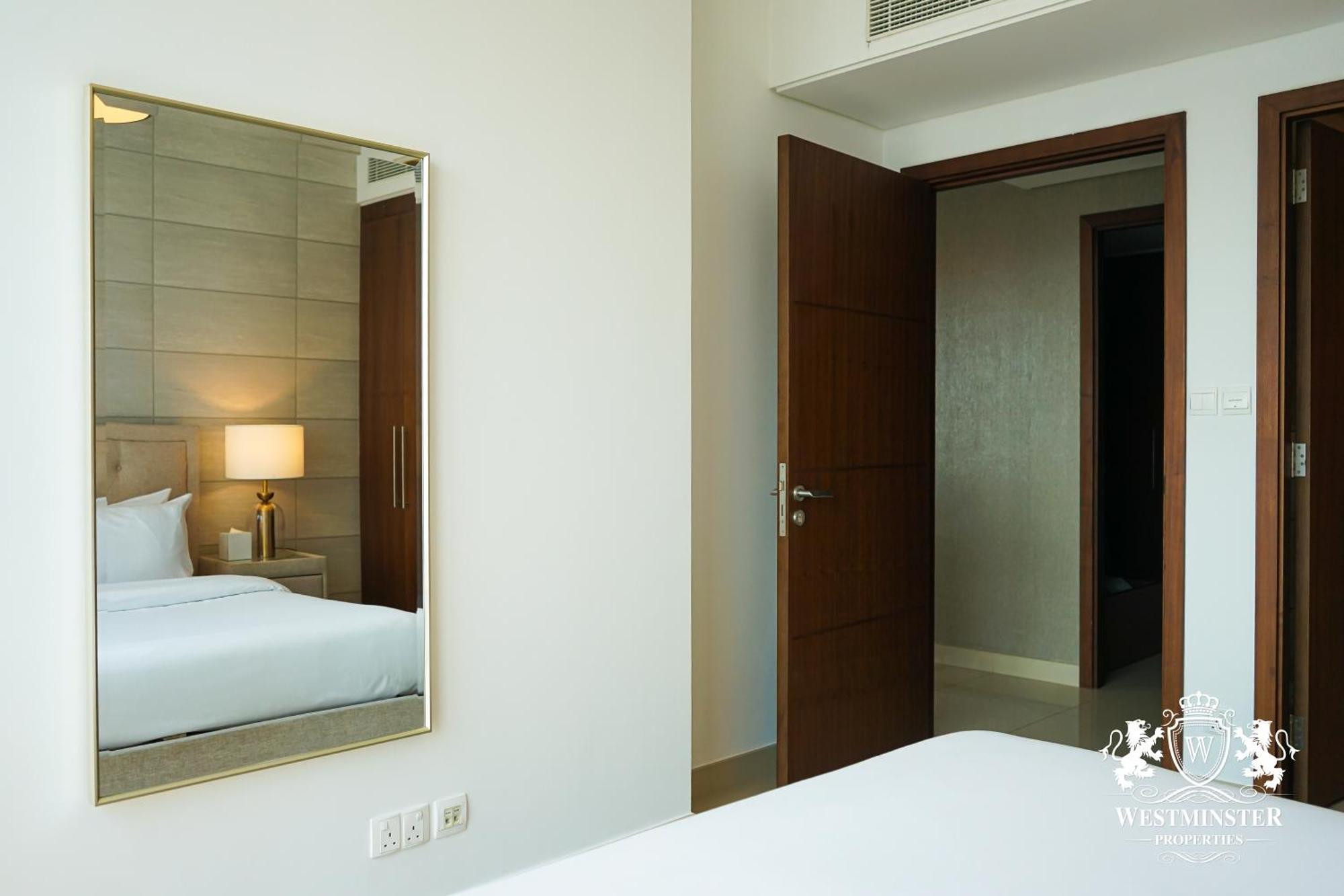Westminster Boulevard Point Lägenhet Dubai