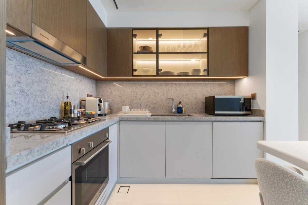 Designer 2-br - Sea View - Grand Bleu By Elie Saab Appartement