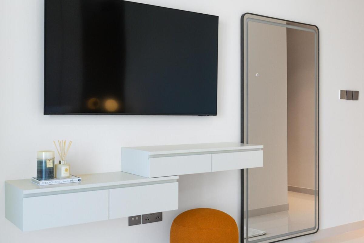 Designer 2-br - Sea View - Grand Bleu By Elie Saab Appartement Dubaï