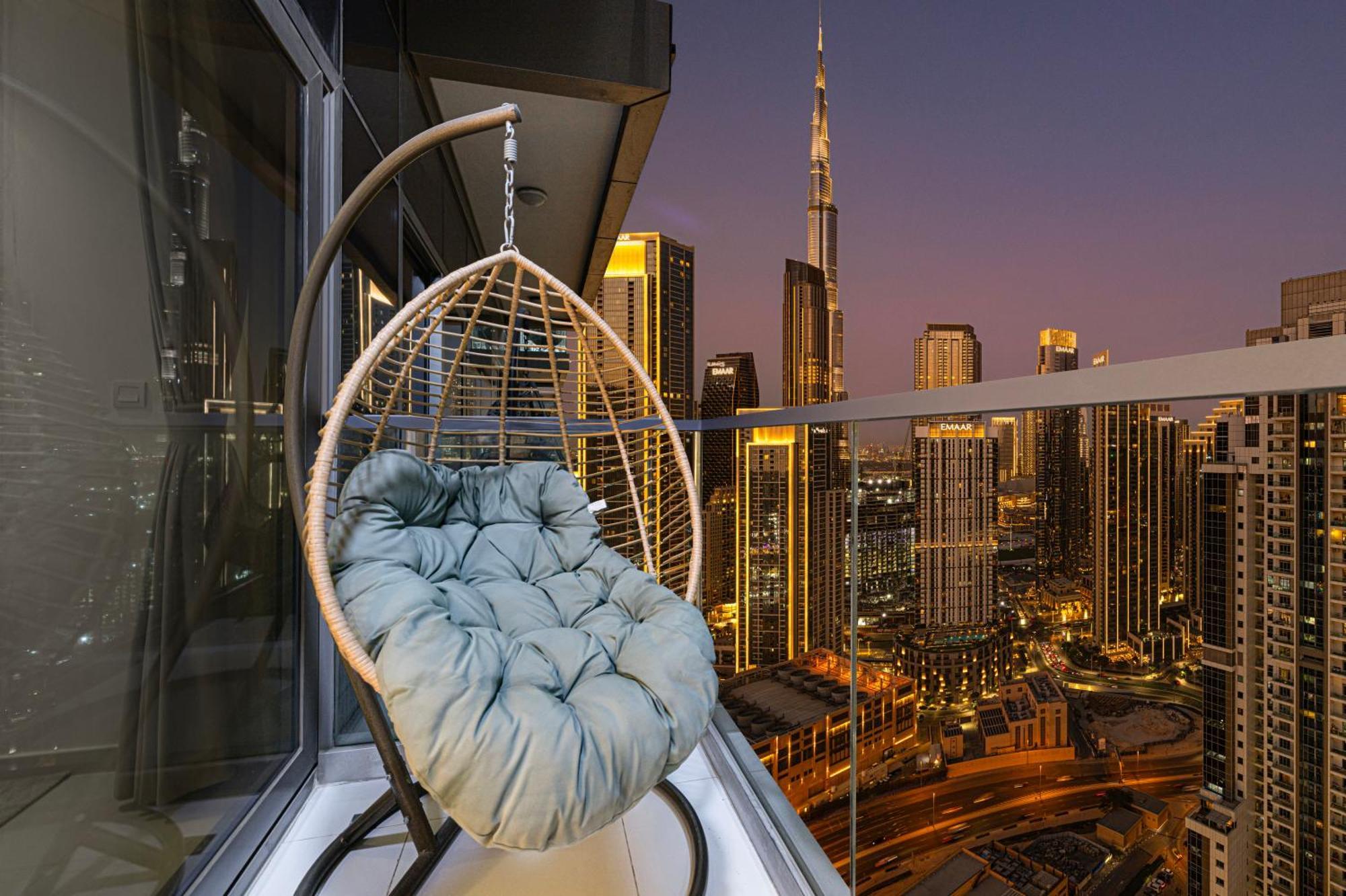 Luxe 2br With Burj Khalifa View & Infinity Pool
