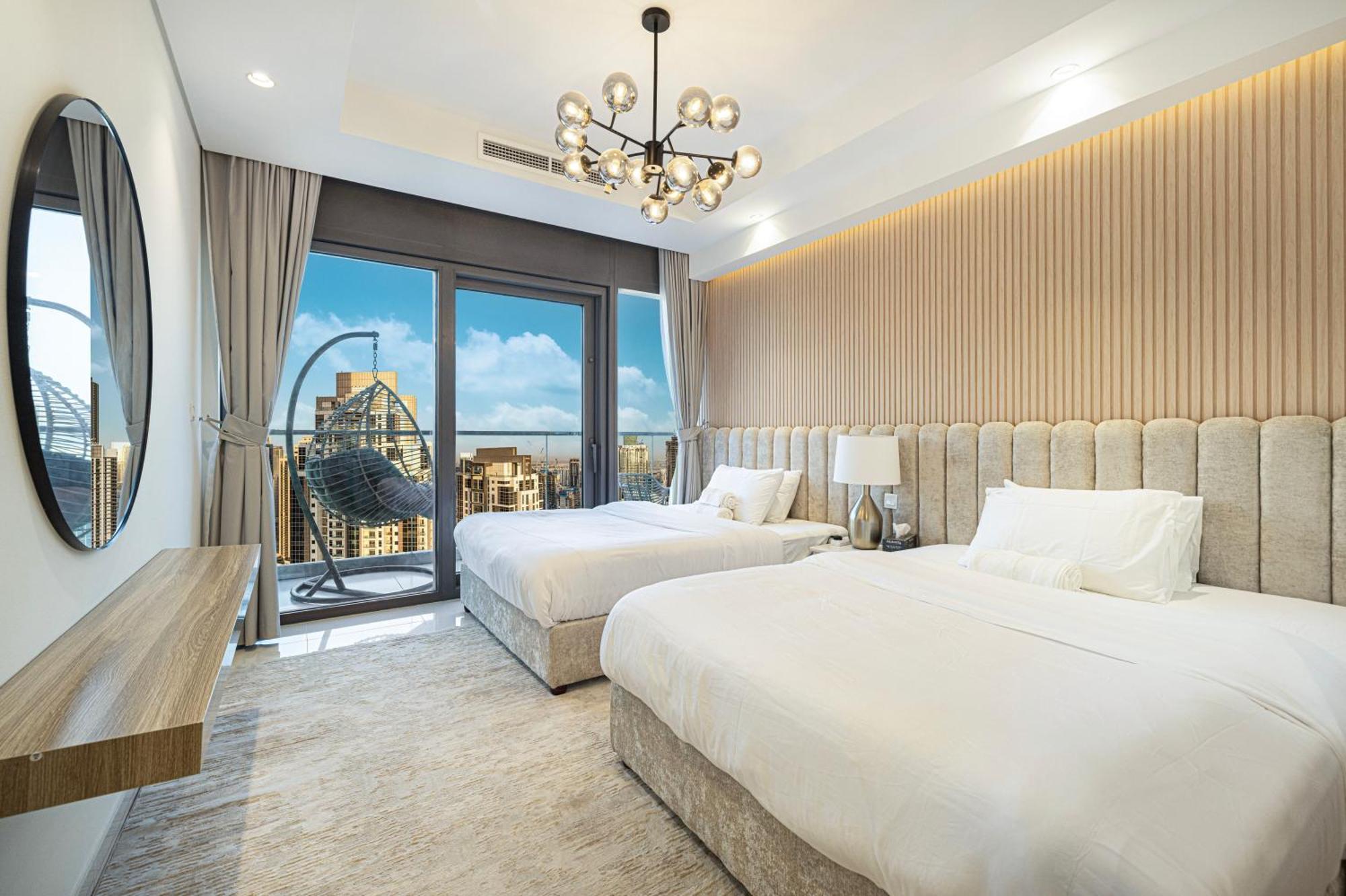 Luxe 2br With Burj Khalifa View & Infinity Pool *