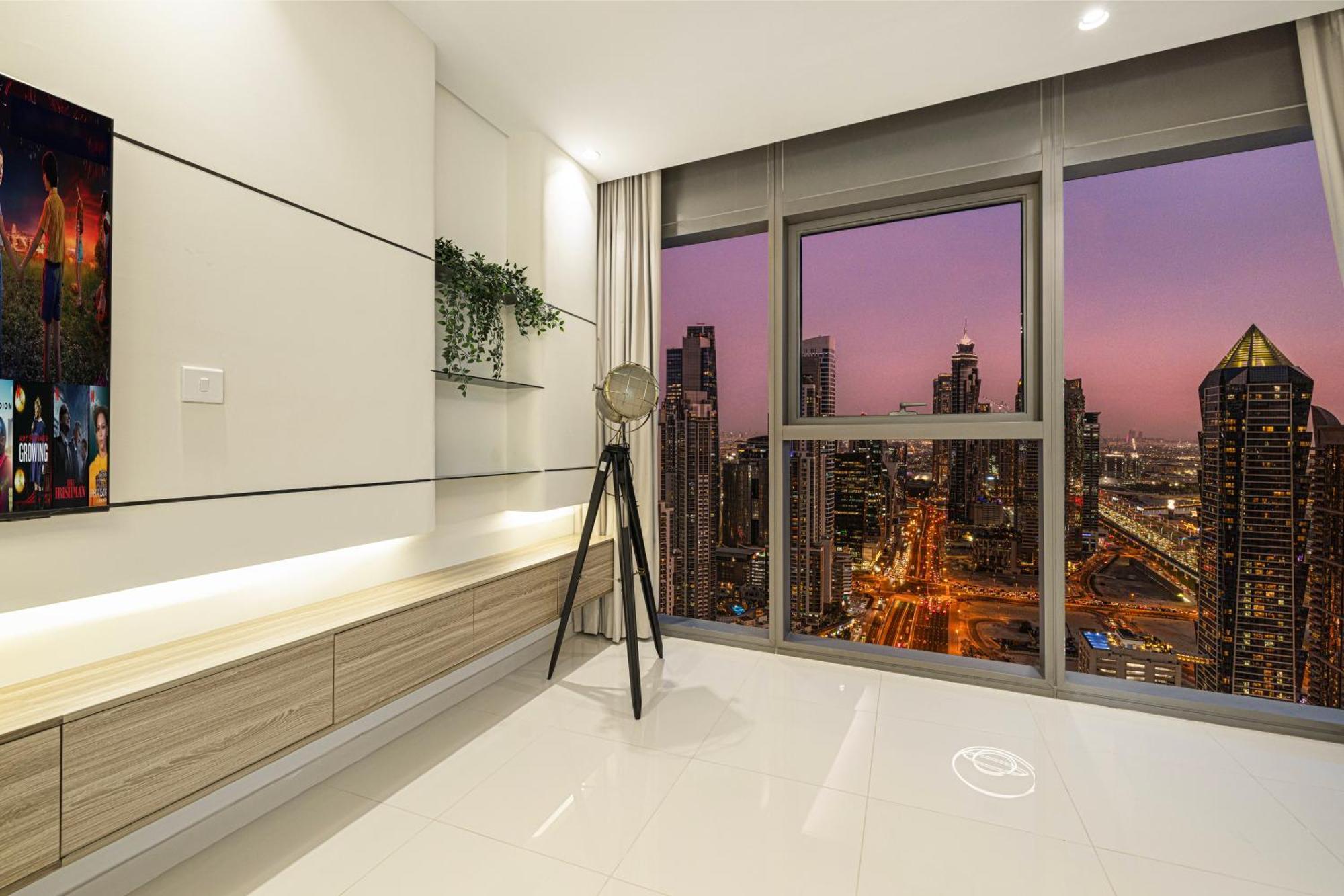 Luxe 2br With Burj Khalifa View & Infinity Pool Apartment *