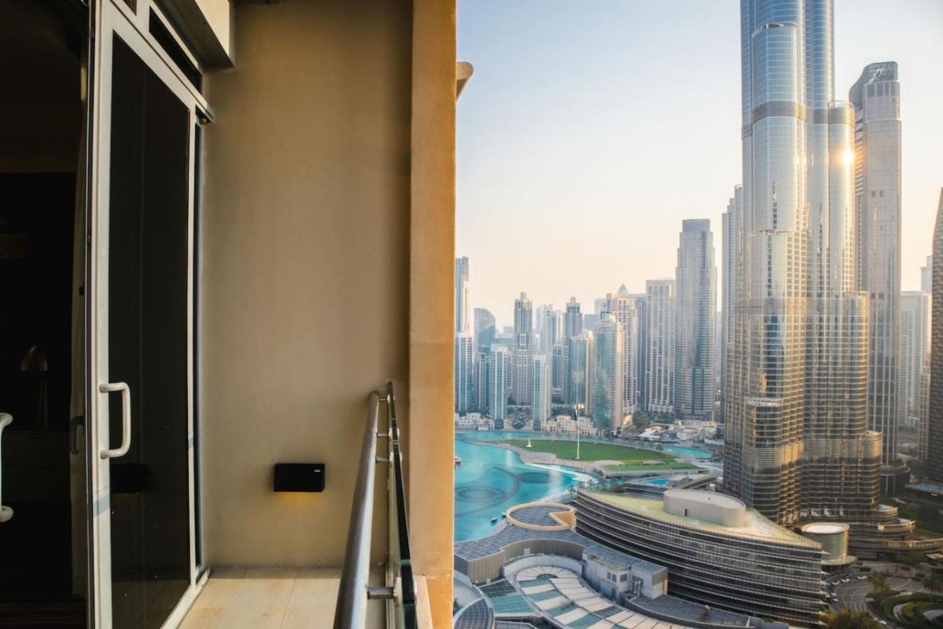 Creston The Mall Residences Dubái