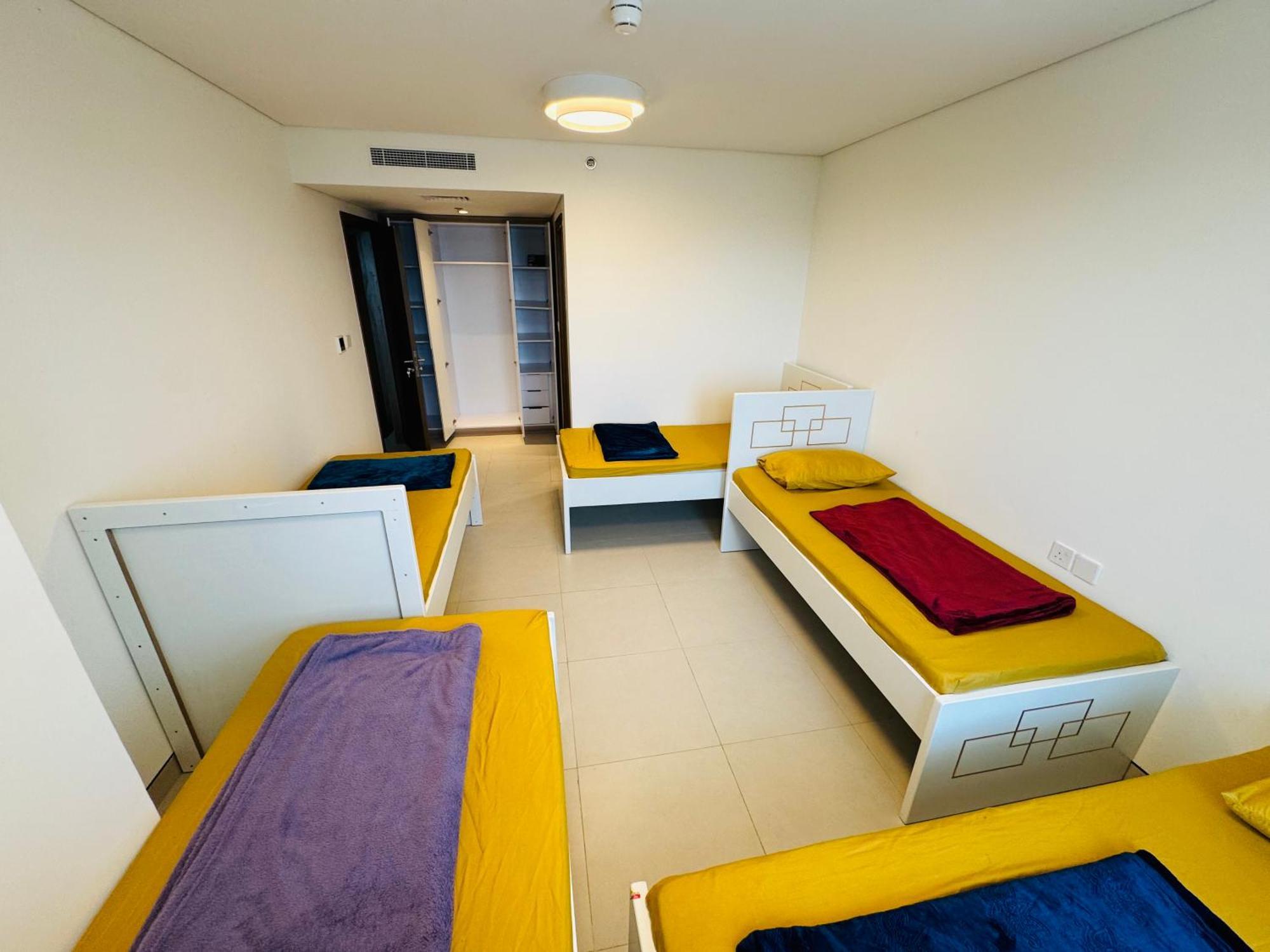 Wow Amazing Burjkhalifa,sea,sunset,ship,park View,3bhk Furnished Apartment-16 Guest,airport,metro,mall,golf,bus,park,ship Tour Near - Flat 101 Apartamento