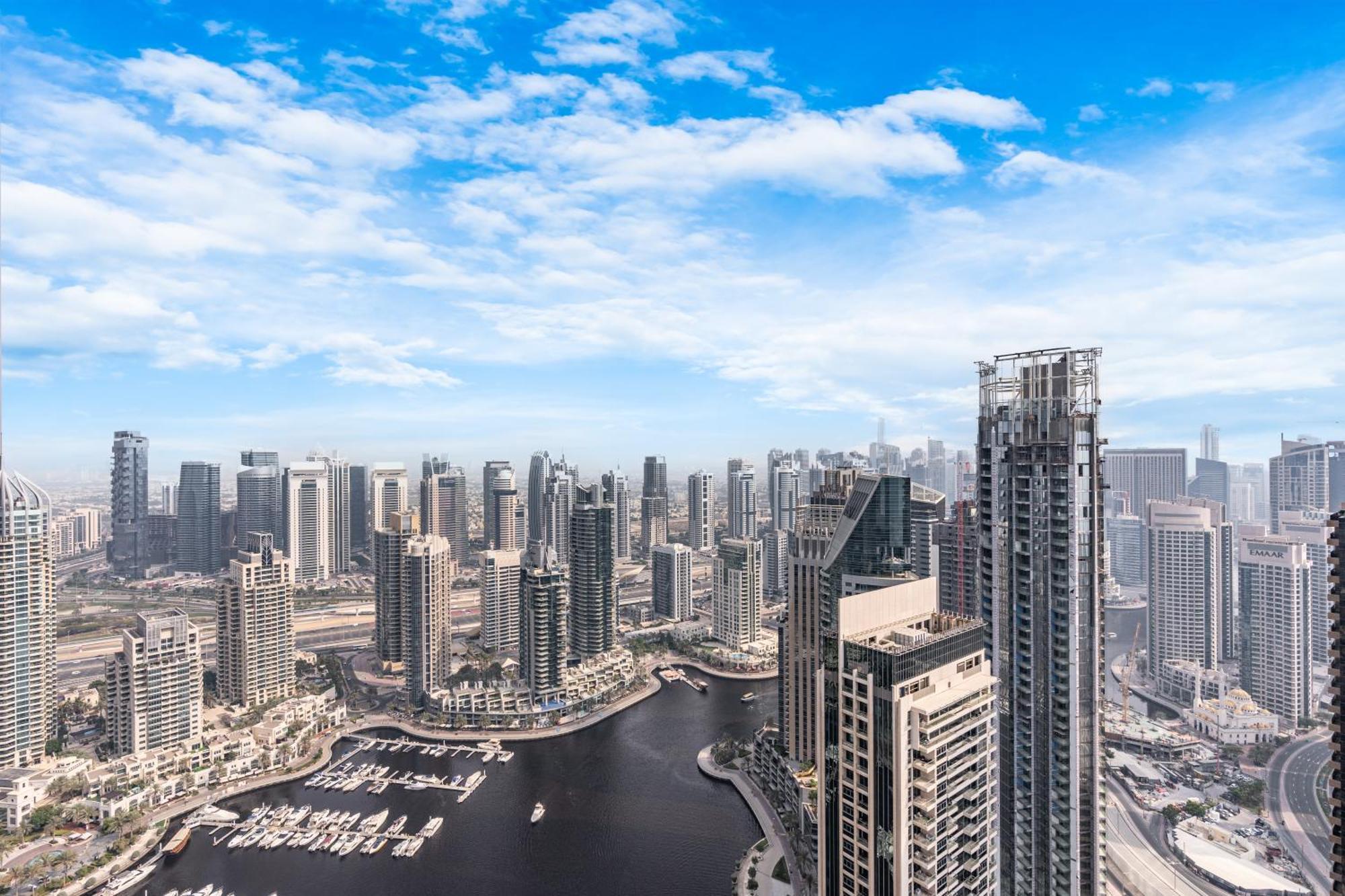 Bright & Elegant On The 44th At Cayan Tower Appartement