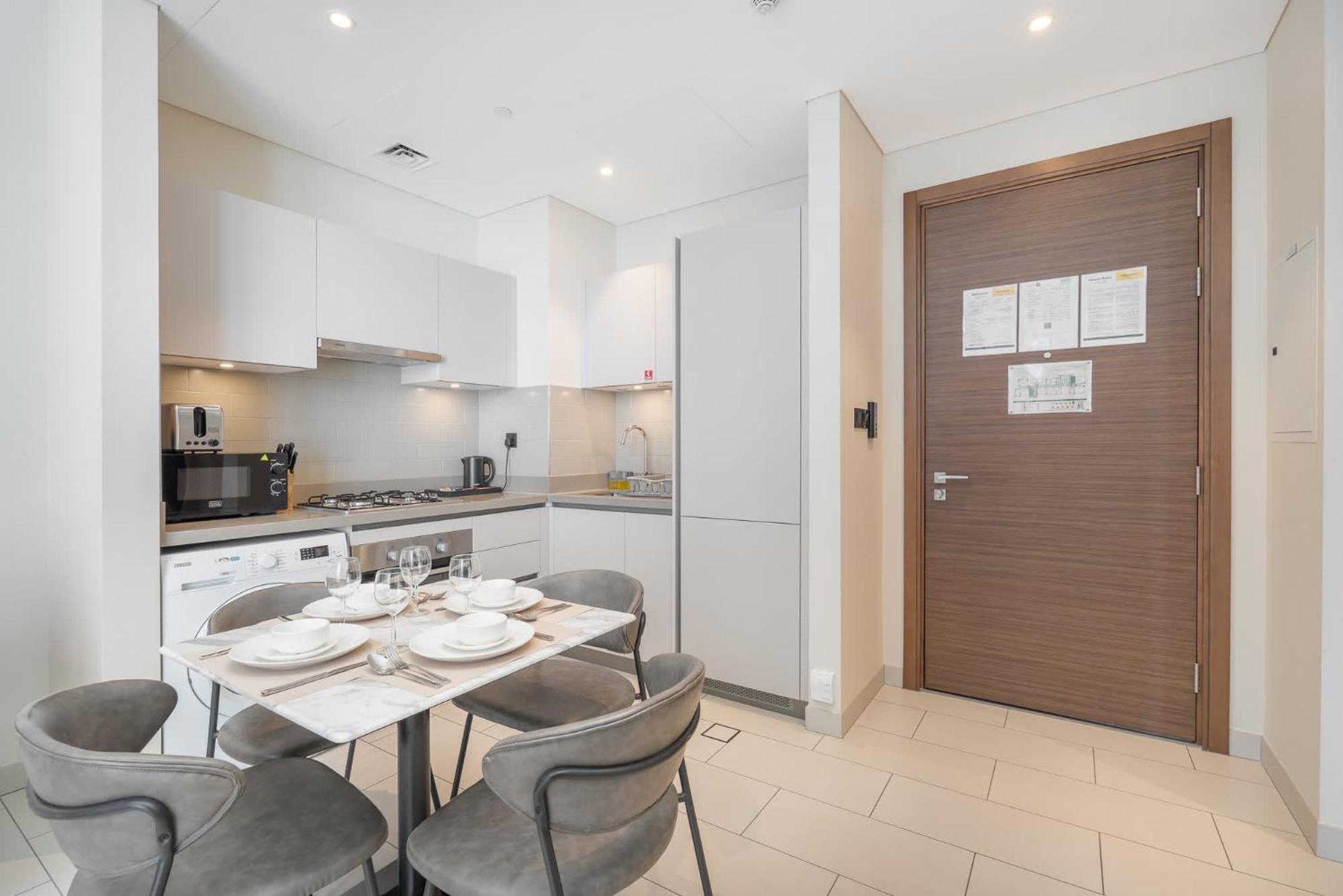 Apartment Chic 1br In Sobha Creek Vistas Sleeps 2 *