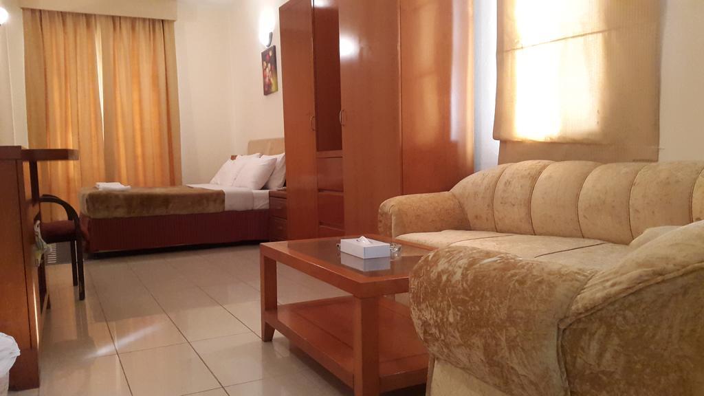 Al Raien Apartahotel