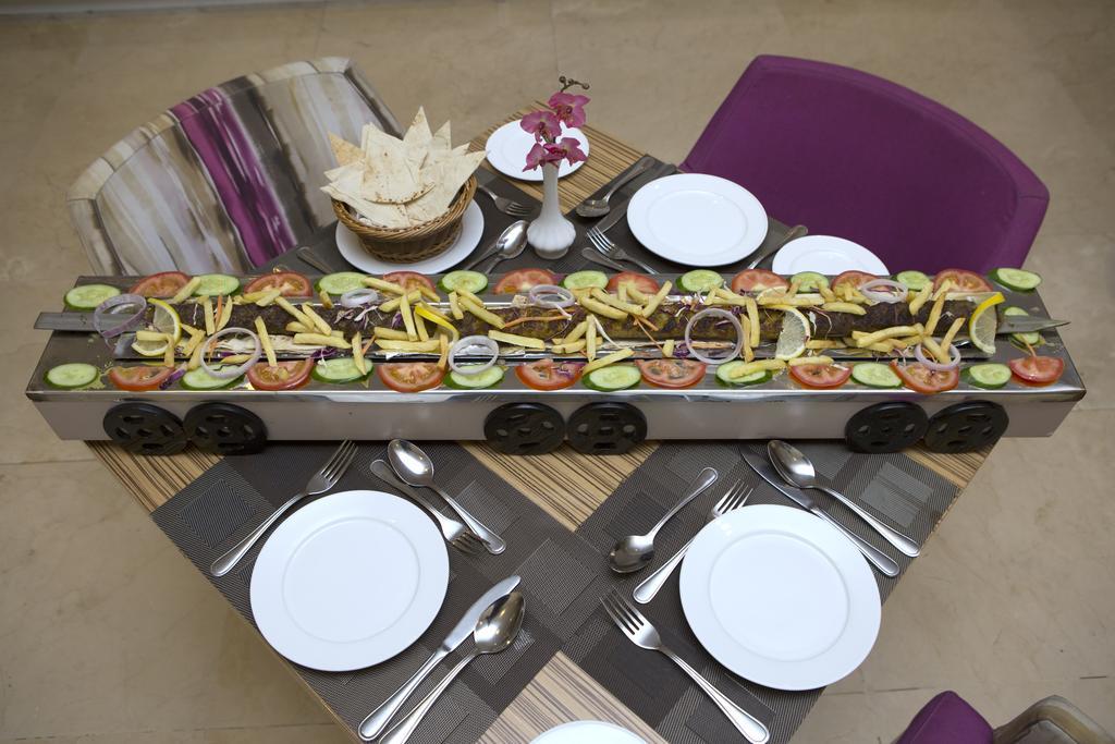 Western Pearl Creek Hotell 4*