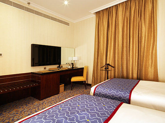 Raviz Center Point Hotel Dubai
