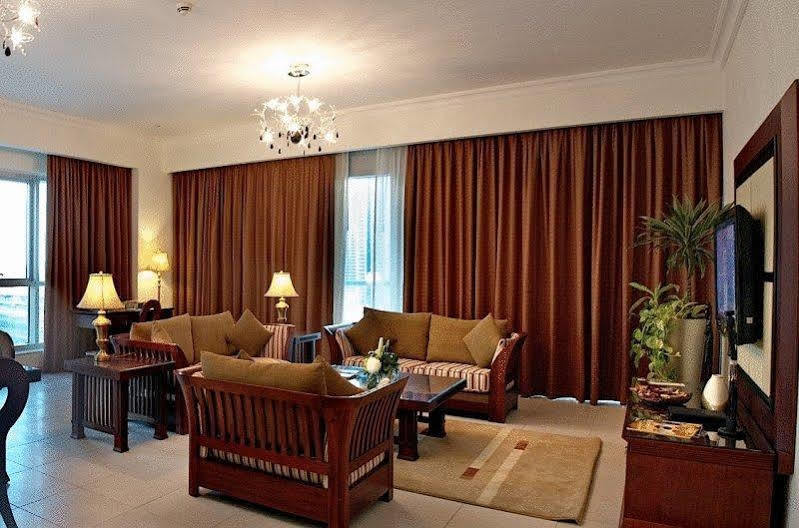 Marina Aparthotel 3*