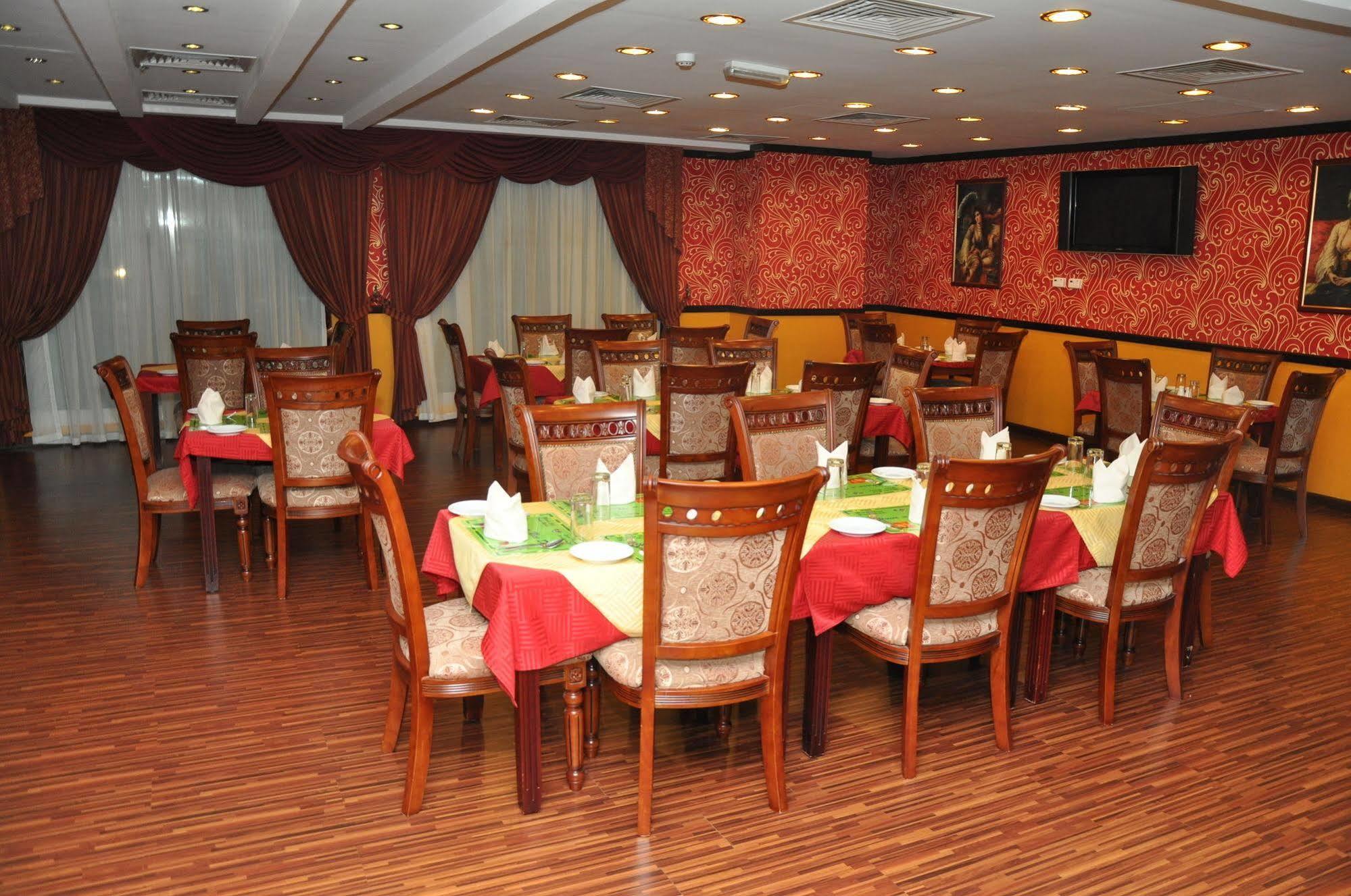 Benta Grand Llc 3* Dubái