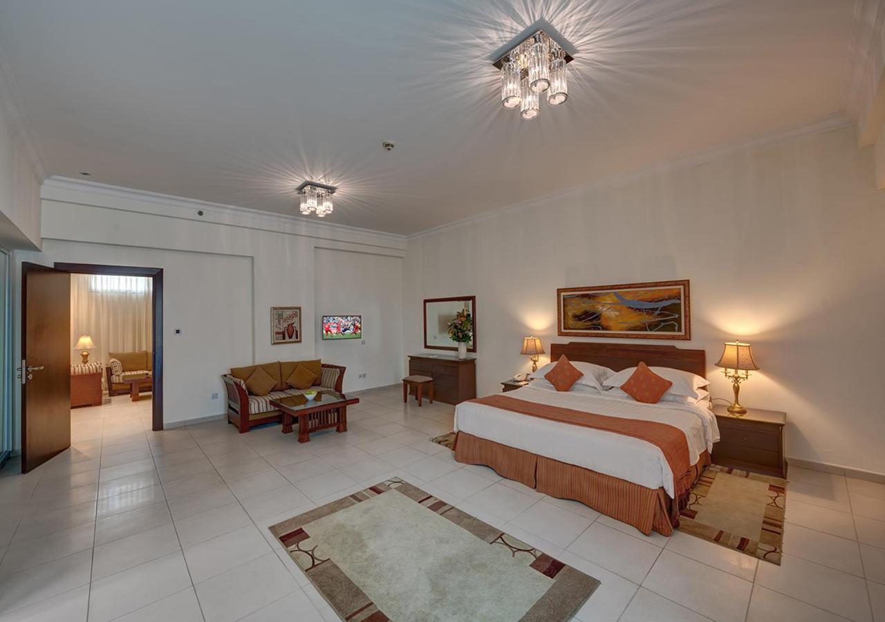 Marina Aparthotel 3*
