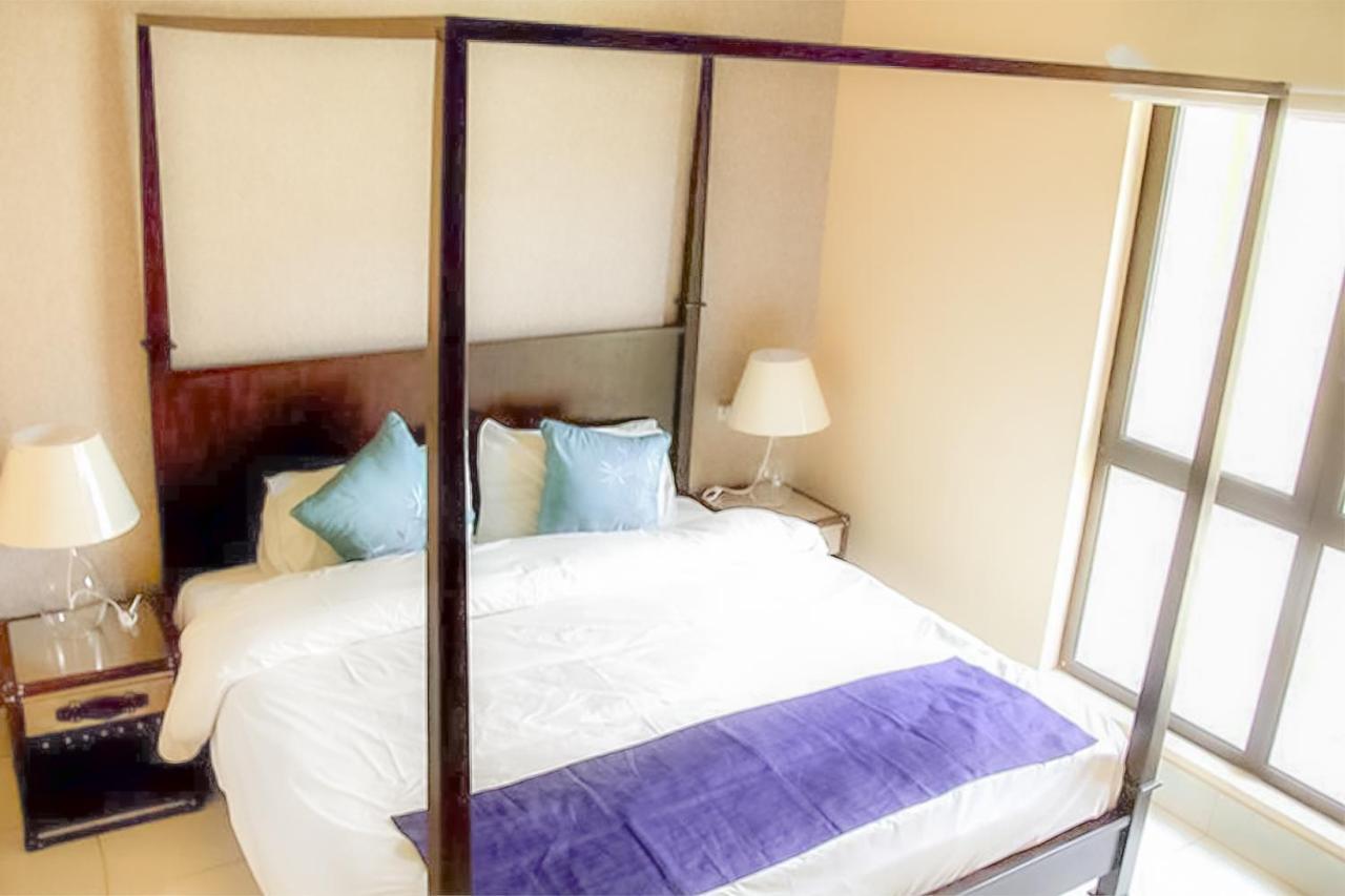 Furnished Rentals- Reehan 8, Downtown Apartemen