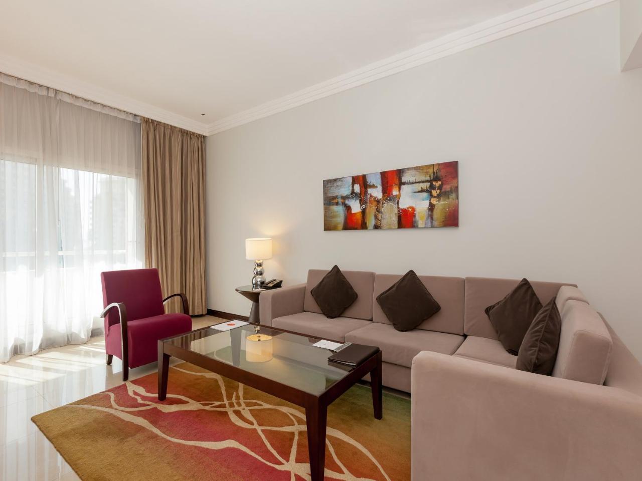 Flora Park Deluxe 4*