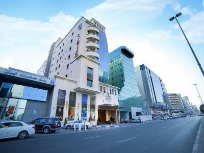 Raviz Center Point