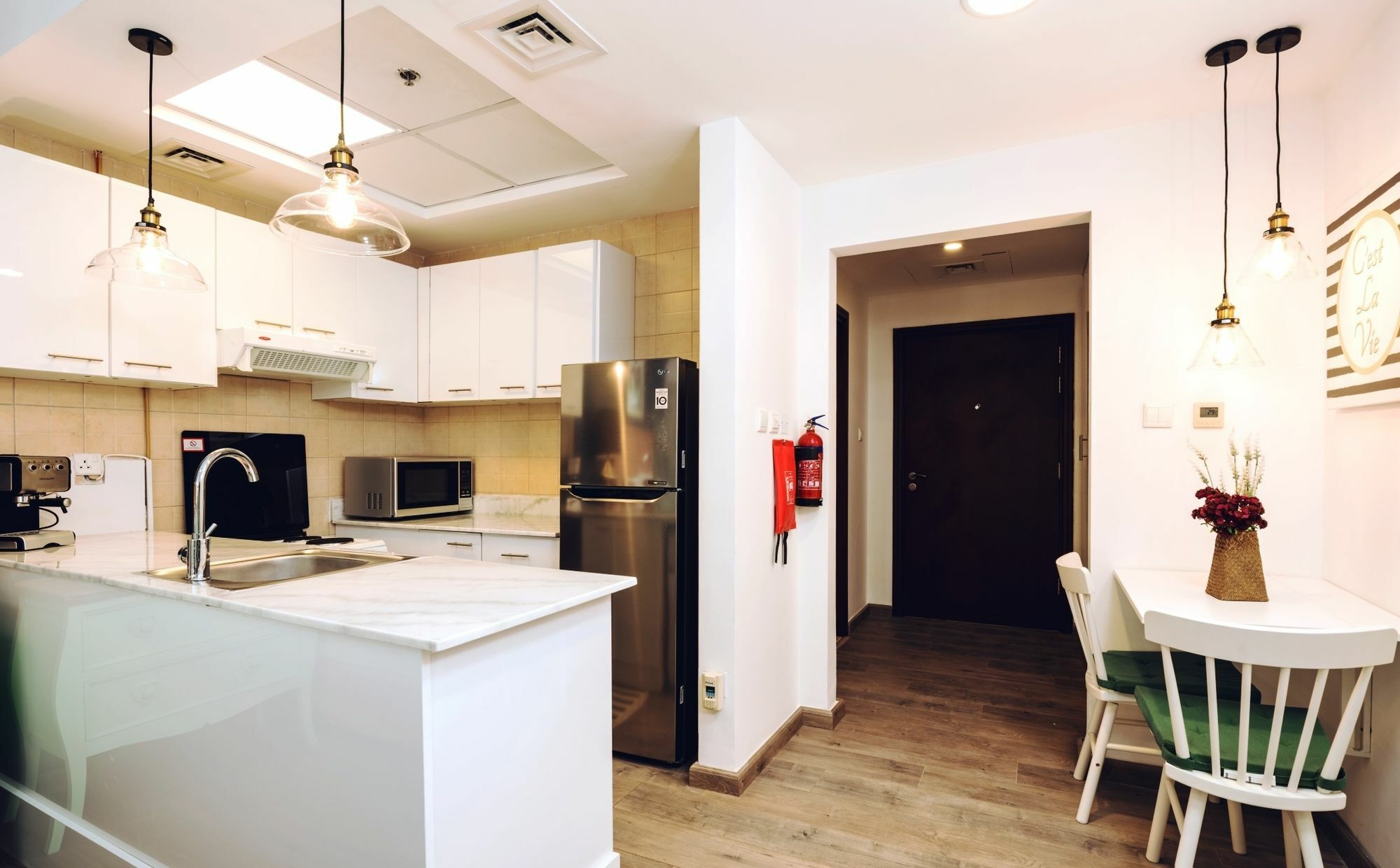 One Perfect - Burj Al Nujoom Apartment *