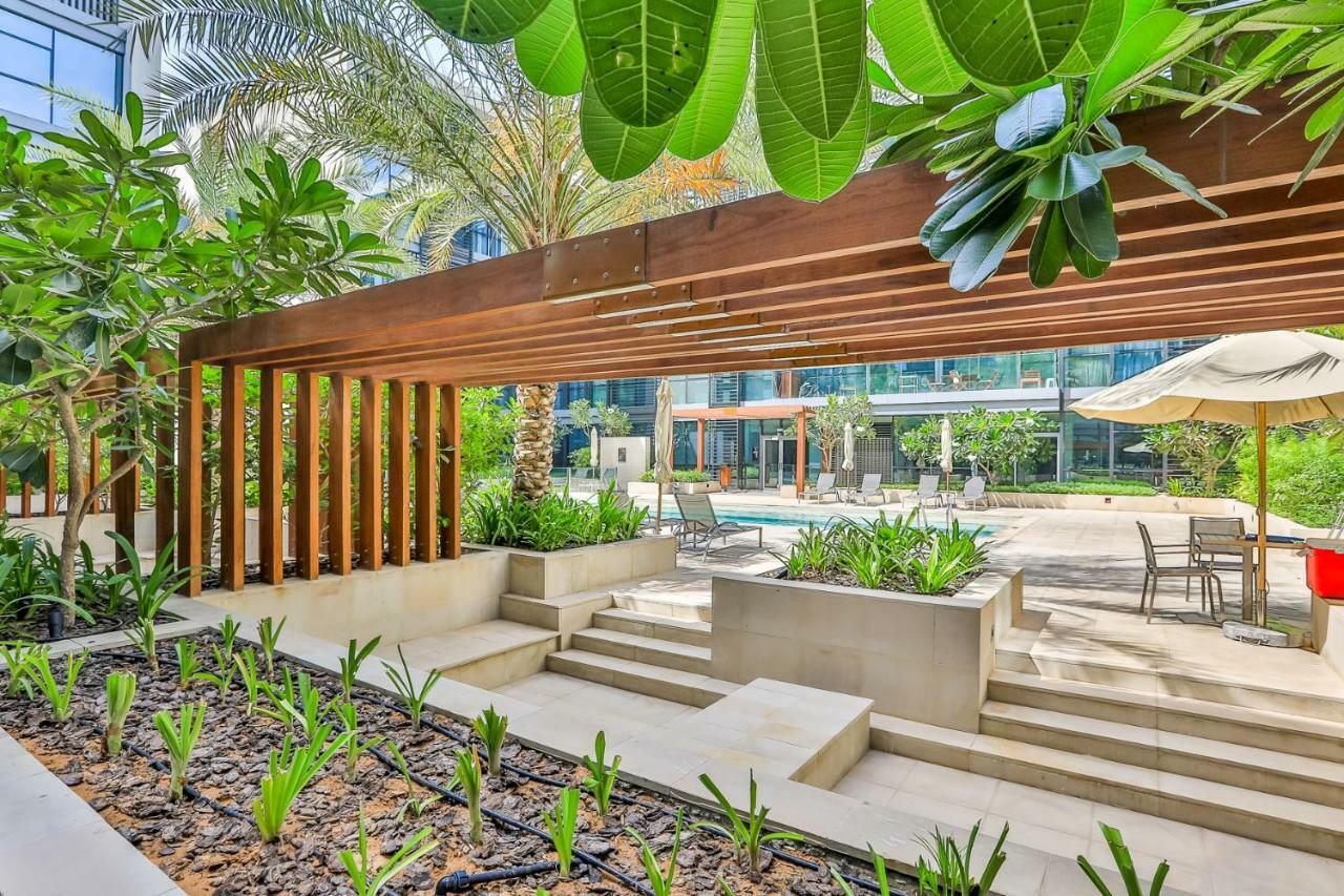 Dhh - Welcome To Your New With Splendid Interiors In City Walk Building 11b Apartamento