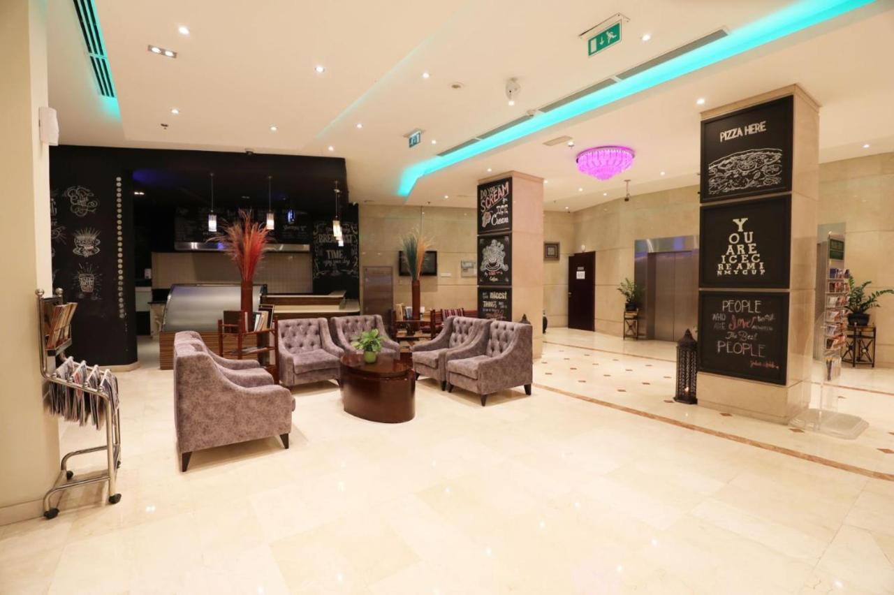 Parkside Aparthotel
