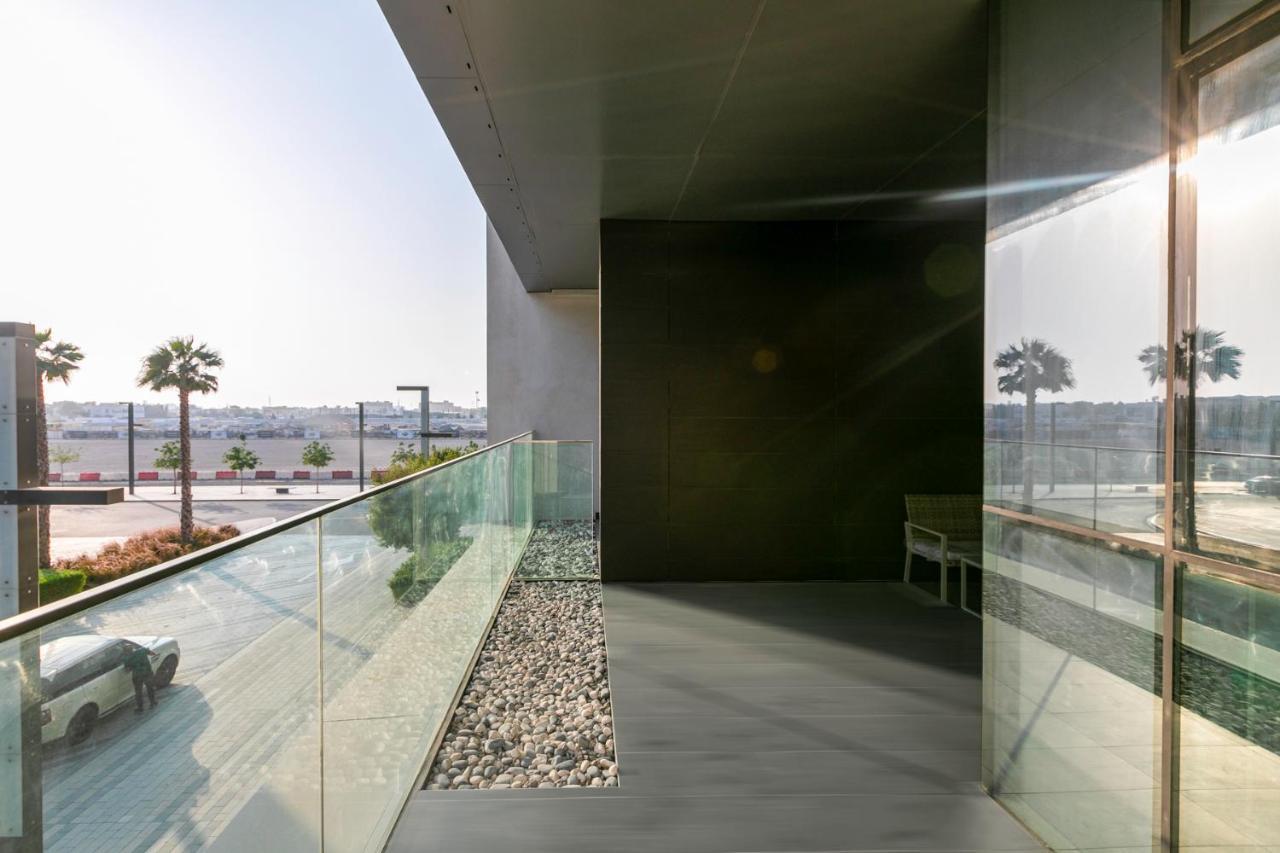 Dhh - Welcome To Your New With Splendid Interiors In City Walk Building 11b Apartamento *