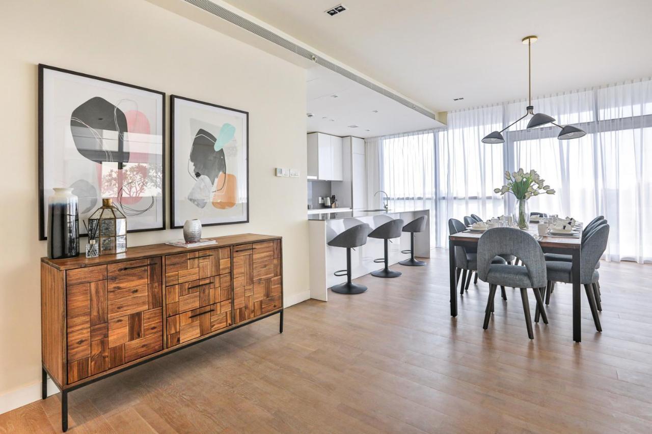 Dhh - Welcome To Your New With Splendid Interiors In City Walk Building 11b Apartamento *