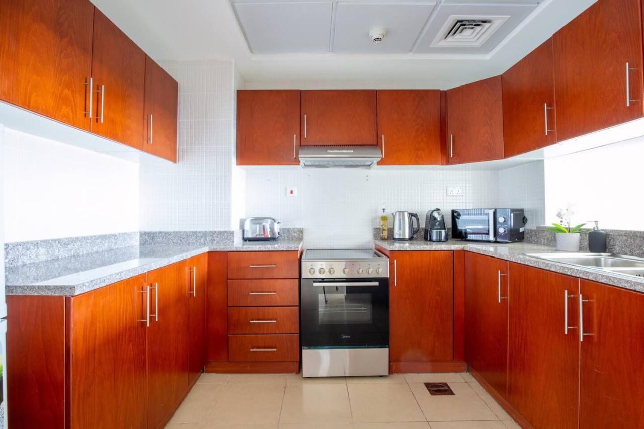 Frank Porter - X1 Tower Appartement *