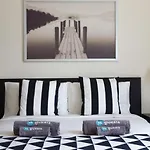 Higuests - Charming Apt With Terrace Facing Burj Khalifa