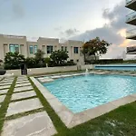 Cozy 2 Bedroom Apt Golf Tower Greens, Stunning Golf Views