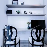 Bnbmehomes - Elegant & Stylish Studio In Downtown - 502