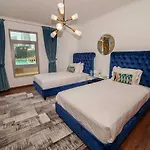 Fantastay Glamorous 3 Bdr Duplex Villa With Fountain Views In Downtown Dubai