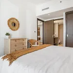 High-End Chic Apartment, Close To Burj Khalifa