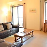 Luxury Escapes - Large 1Bed With Balcony And A Great Marina View In Jbr