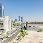 Upscale Studio At Sky Gardens Difc By Deluxe Holiday Homes
