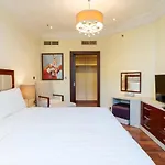 Royal Club By Rvhr, Grandeur Residence Crescent Palm Jumeirah